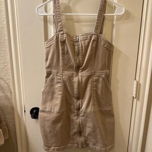 Women’s tan zip-up bodycon dress